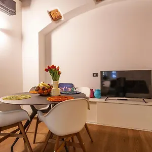 Corso Venezia, In Corte Esclusiva Riservata! Appartamento Milano